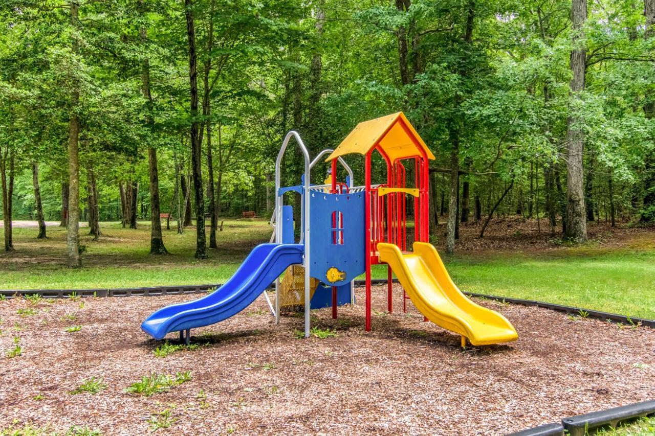 Williamsburg Camping Resort One Bedroom Cabin 3 Croaker Exterior photo